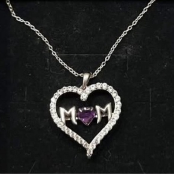 Sterling silver “MOM” necklace - Picture 6 of 6